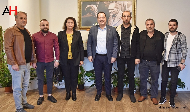 Akhisar Belediye Başkanı Dutlulu, Balıkesirliler Derneğini Ağırladı