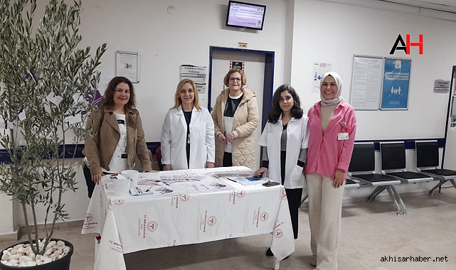 Akhisar'da Şiddetsiz Bir Dünya İçin Zeytin Dallarıyla Farkındalık