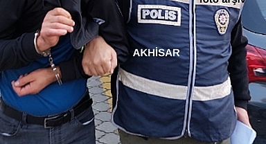 Akhisar İlçe Emniyeti, 4 Ayrı Suçtan Aranan Şahsı Yakalayarak Tutukladı