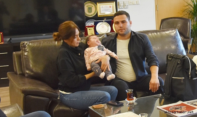 Akhisar'ın ikinci SMA'lı hasta bebeği İclal oldu