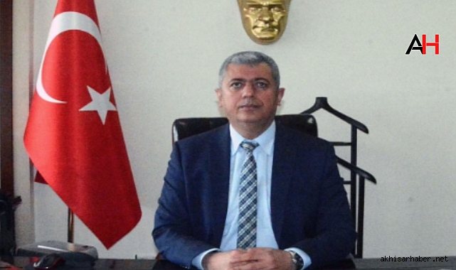 Akhisar Kaymakamı Murat Kütük Öğretmenler Günü Mesajı