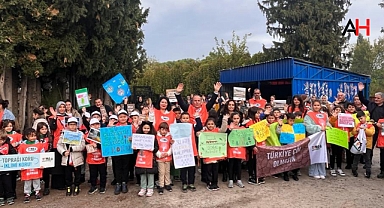 Akhisar TEMA'dan Fidan Dikme Etkinliği