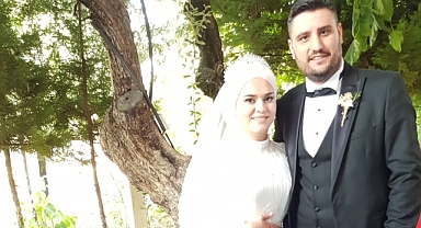 Akhisarlılar, Manisalılar Özkan çiftinin düğünde coştular
