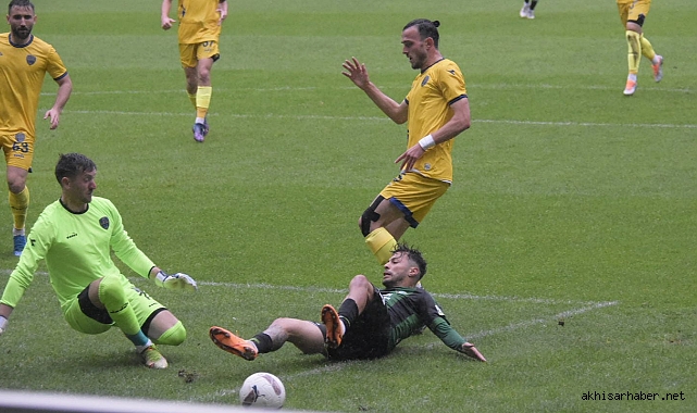 Akhisarspor evinde Fatsa Belediyespor'a 1-0 mağlup oldu