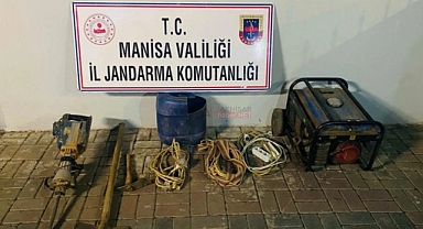 Birinci Derece Sit Alanında Kaçak Kazıda Suçüstü 6 kişi yakalandı