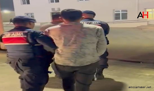 Fabrikadan para dolu çelik kasayı çalan hırsızları jandarma yakaladı