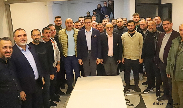 Belediye seçimlerinin Güçlü Adayı: Fatih Füzün, AK Parti'den Akhisar İçin Yola Çıktı