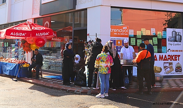 Karabıyık Gıda Market'in Yeni Yerinde Alışveriş Şenliği