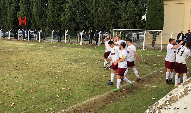 Kayalıoğlu'nun önde götürdüğü maçta Mecidiye Spor'un Kırmızı Kart İsyanı: Oyundan Çekilme Kararı