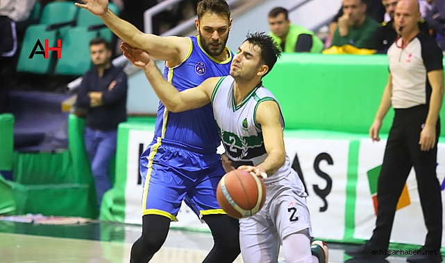 Liderlik Yolunda Emin Adımlar: Akhisar Belediye'den Muhteşem Galibiyet