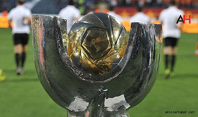 TFF Süper Kupanın Suudi Arabistan'da oynanacağını duyurdu