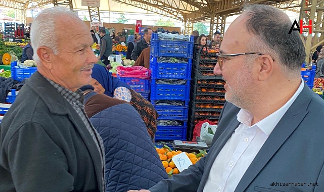 AK Parti'den Fatih Füzün, Akhisar Cuma Pazarı Esnafını Ziyaret Etti