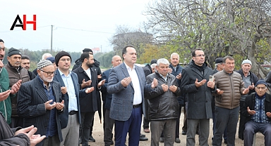 Akhisar'da Hayber Camii İçin Temel Atma Töreni Gerçekleşti