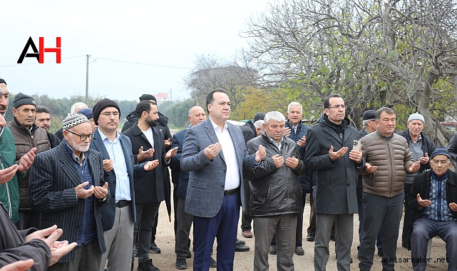 Akhisar'da Hayber Camii İçin Temel Atma Töreni Gerçekleşti