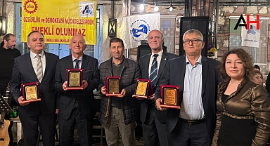 Akhisar'da KESK'e bağlı sendikalar, Emekli Üyelerini Onurlandırdı