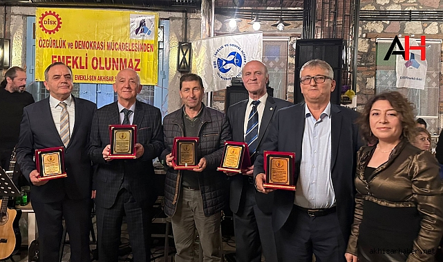 Akhisar'da KESK'e bağlı sendikalar, Emekli Üyelerini Onurlandırdı