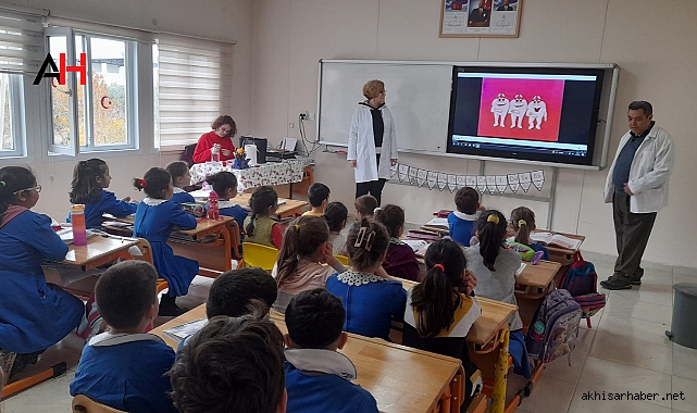Akhisar'da Okullarda Ağız ve Diş Sağlığı Eğitimlerine Devam Ediliyor