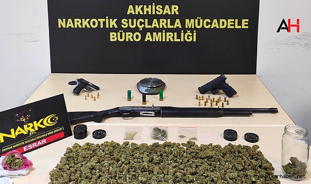 Akhisar'da Uyuşturucu Operasyonu: İki Kişi Tutuklandı, Bir Kişi Serbest