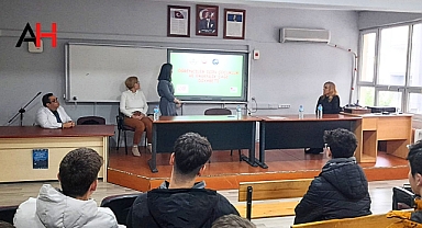 Akhisar İlçe Sağlık Müdürlüğü, Okullarda Diyabet ve Ağız Diş Sağlığı Eğitimlerini Sürdürüyor