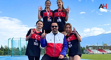 Akhisar Şeyh İsa Anadolu Lisesi Manisa Şampiyonu oldu