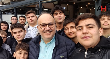 Akhisarlı gençler