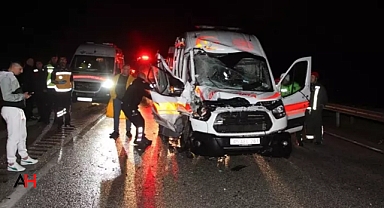 Ambulans Kazası: 4 Sağlık Personeli Yaralandı, 83 Yaşındaki Hasta Hayatını Kaybetti