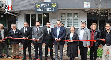 Avukat Hilmi Yıldız, Akhisar'da Yeni Hukuk Bürosunu Açtı