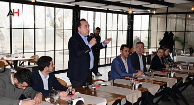 CHP, Akhisar ve Manisa için Yerel Yönetim Modellerini Tartıştı