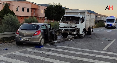 Gölmarmara'da Trafik Kazası: 1 Ölü, 3 Yaralı