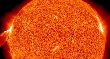Güneş'in Öfkesi: NASA, X Sınıfı Dev Bir Patlamayı Bildiriyor