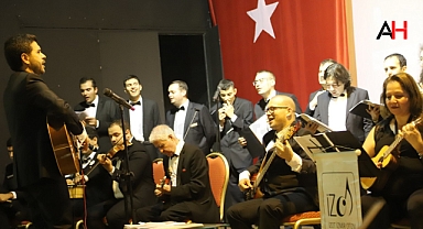 İZOT İzmir Otizm Korosu ve Orkestrası, Akhisar'da Büyüleyici Bir Konser Verdi