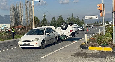 Kırkağaç-Akhisar arasında Zincirleme Kaza: 2 Yaralı