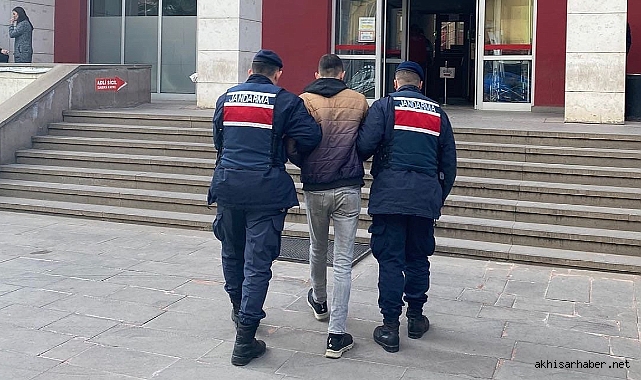 Manisa İl Jandarma Aralık Ayında Aranan 476 Şahıs Yakaladı