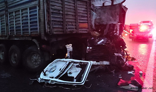 Otobanda feci kaza 1 kişi hayatını kaybetti 2 kişi yaralandı