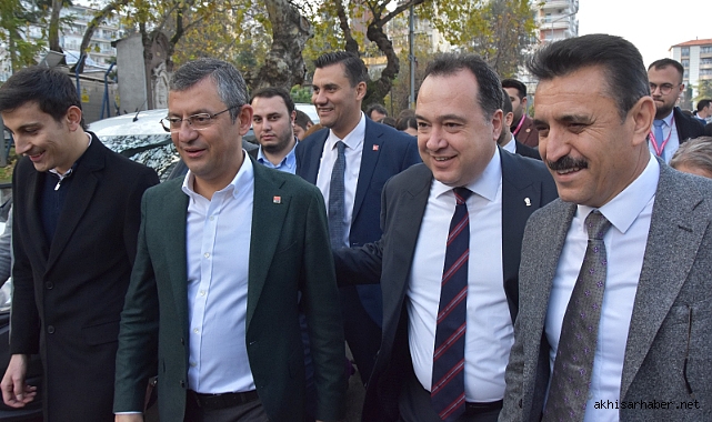 Özgür Özel'den Manisa'da Gençlere Tarihi Mesajlar