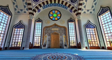 2024 Yılında Üç Ayların Manevi İklimi Başlıyor: İslam Dünyası İçin Önemli Günler Yaklaşıyor