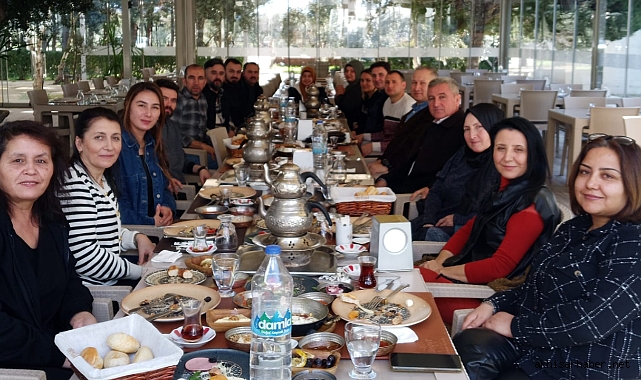 Akhisar Balıkesirliler Derneği Yeni Projeler İçin Fikir Alışverişinde Bulundu