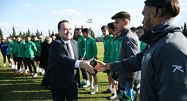 Akhisar Belediyesi'nden Akhisarspor'a Destek Ziyareti