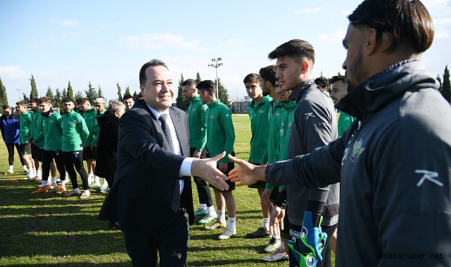 Akhisar Belediyesi'nden Akhisarspor'a Destek Ziyareti