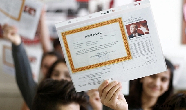 Akhisar'da 29 Bin Öğrenci İçin Yarıyıl Tatili Başlıyor