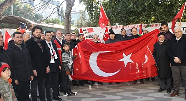 Akhisar'da Anlamlı Buluşma: Şehitlere Rahmet, Teröre Lanet ve Filistin'e Destek