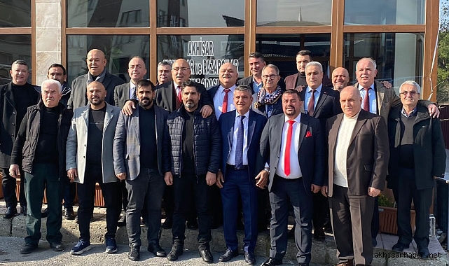 Akhisar'da Ege Bölge Pazarcılar Toplantısı: Esnafın Talep ve Sorunları Ele Alındı