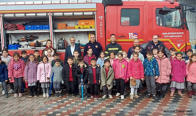 Akhisar Hüseyin Alhat İlkokulu Öğrencilerinden İtfaiye Müfrezesine Öğretici Gezi