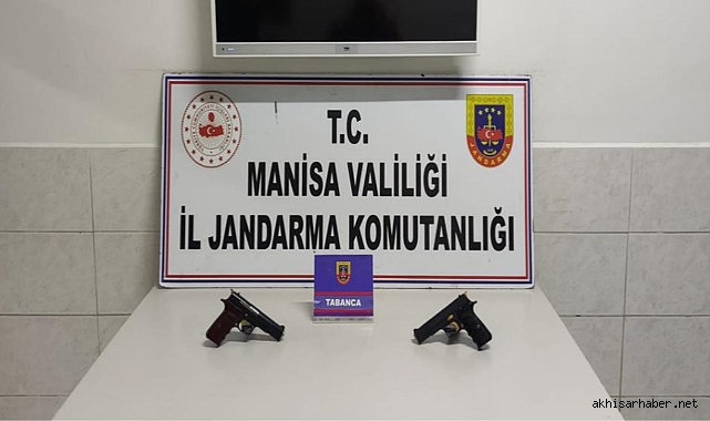 Akhisar Jandarması, Ruhsatsız Silah Taşıyan Şahsı Yakaladı: Adli İşlem