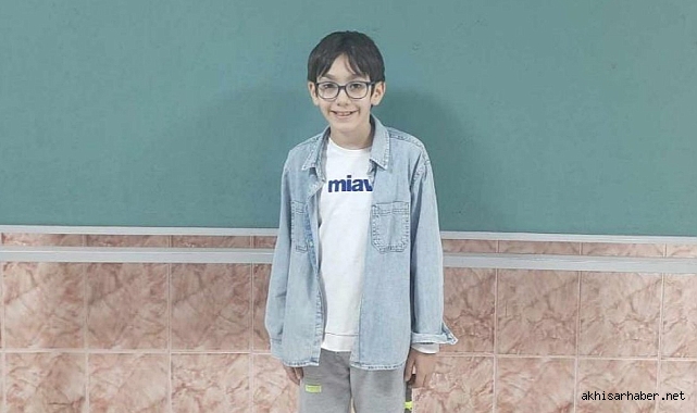 Batın Tuğra Çelik, Aşık Veysel Şiir Yarışmasında Türkiye Birincisi