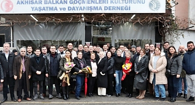 CHP Başkan Adayı Ferdi Zeyrek ve Başkan Dutlulu, Balkan Göçmenleri Derneği'nde