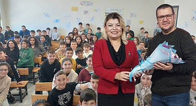 Doğada Gizli Matematik: Akhisarlı Öğrencilere Eğitici Gösterim