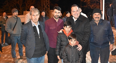 Ferdi Zeyrek ve Besim Dutlulu, Akhisar Göcek Mahallesi'nde Halkla Buluştu