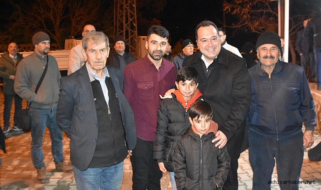 Ferdi Zeyrek ve Besim Dutlulu, Akhisar Göcek Mahallesi'nde Halkla Buluştu