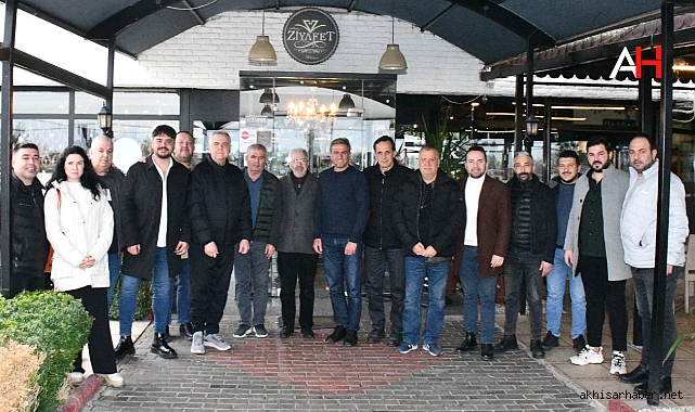 Gülbeyaz Ziyafet Restoran'dan Akhisarlı Gazetecilere Özel Kahvaltı Programı